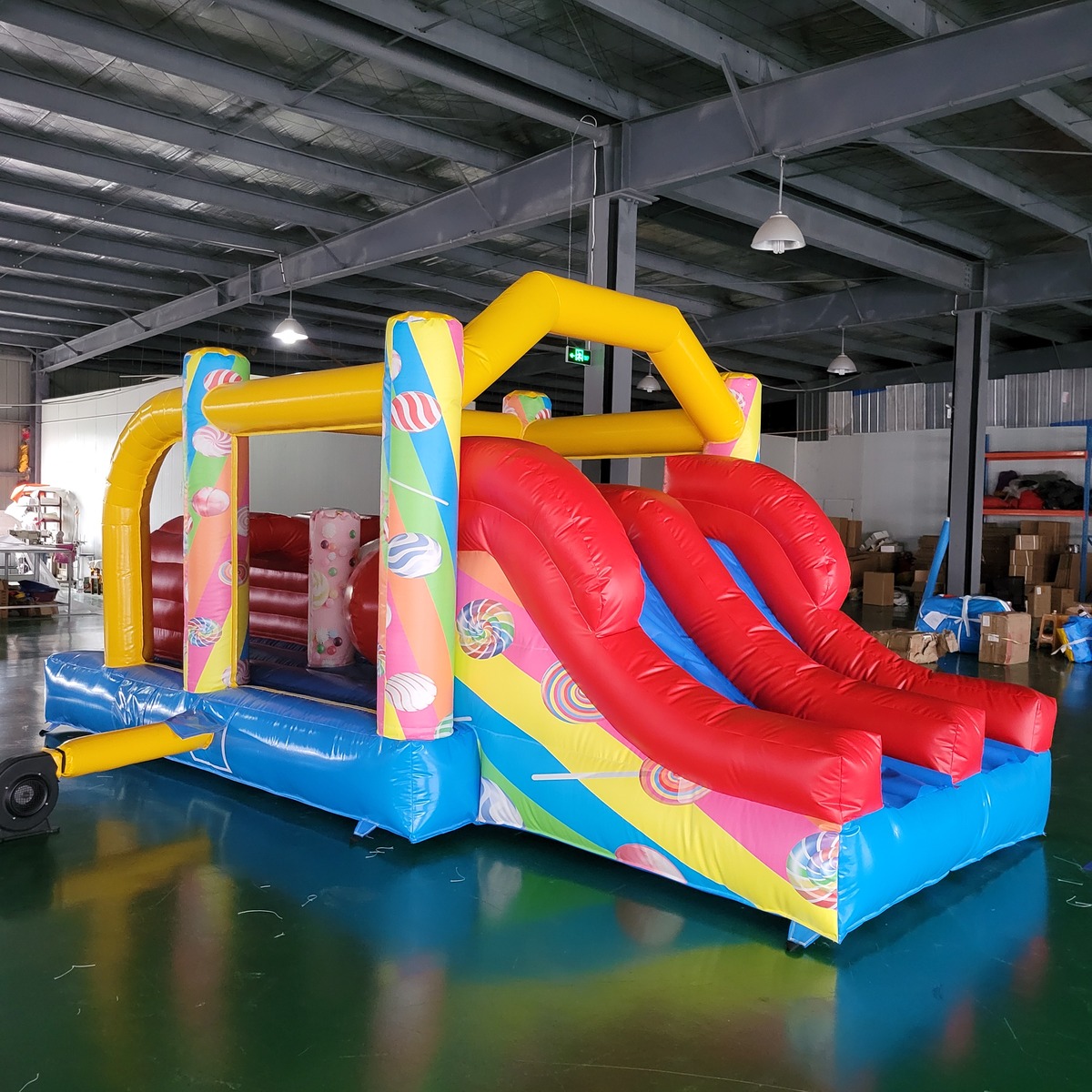 Kids Outdoor Trampoline - Kommerzielles PVC-Planen-Hüpfburg-Trampolin-Rutsche-Kombi Outdoor-Spielcenter für Kinder